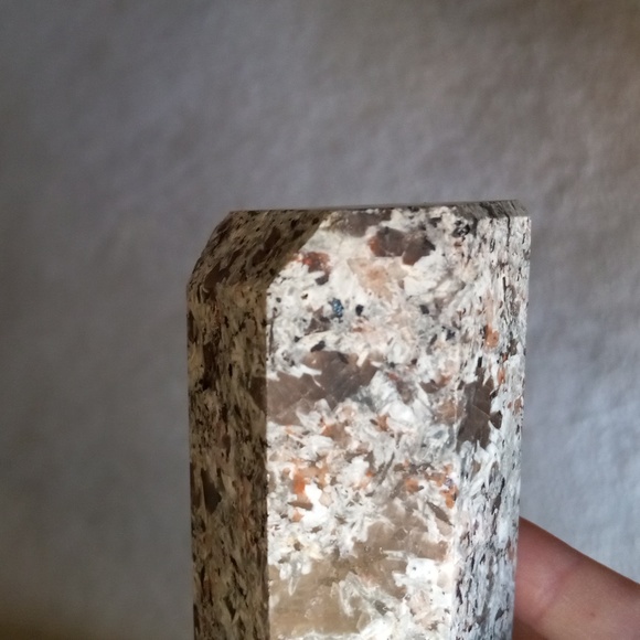 Yooperlite Crystal Tower - Picture 7 of 11